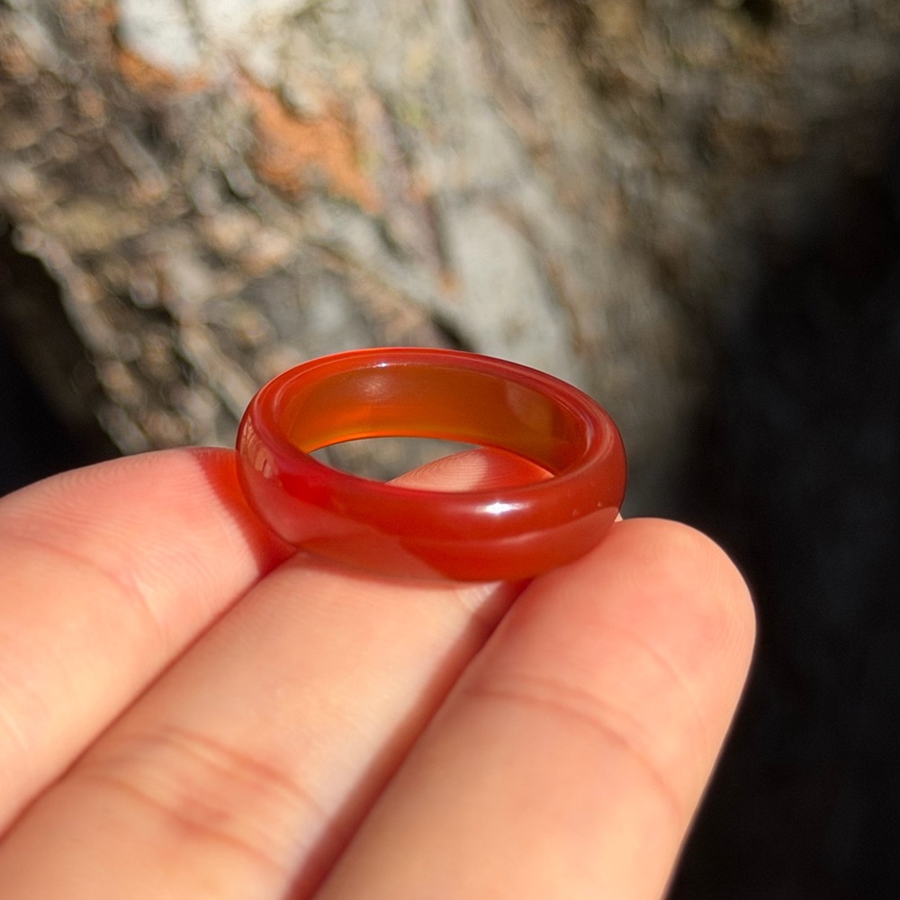 Size 7 red carnelian band ring 0950